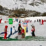 © Groupe d'enfants en cours de ski - Fresh Influence