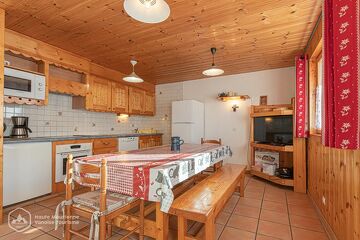 bonneval sur arc rental 10 persons apartment les pervenches anselmet yves et michèle - HMVT