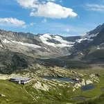 © Evettes Refuge and Grand Méan Lake – A Weekend at the Foot of the Glacier – Montperrus