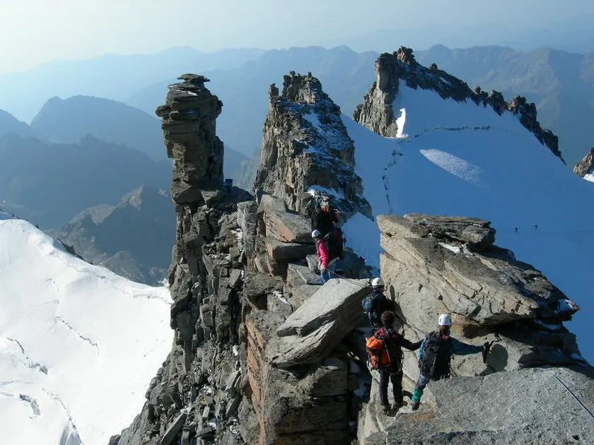 © In Bonneval sur Arc, discover mountaineering with Bonneval Alpin Center - Bonneval Alpin Center