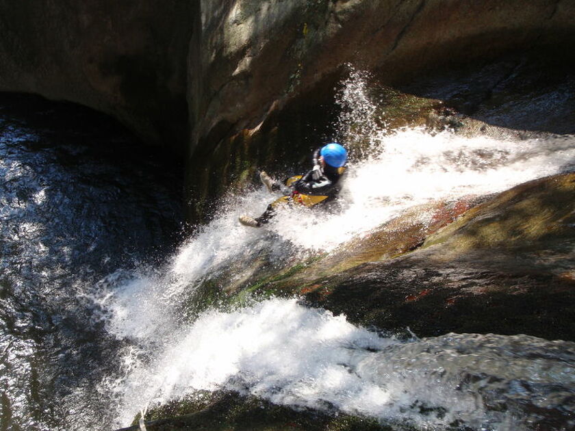 © Canyoning avec JC Lichaire, moniteur de canyon - JC Lichaire