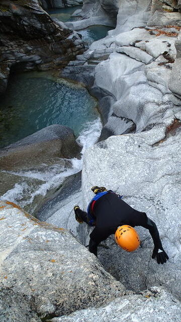 © Canyoning avec JC Lichaire, moniteur de canyon - JC Lichaire