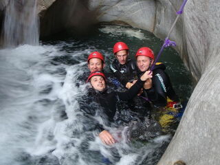 © Canyoning avec JC Lichaire, moniteur de canyon - JC Lichaire