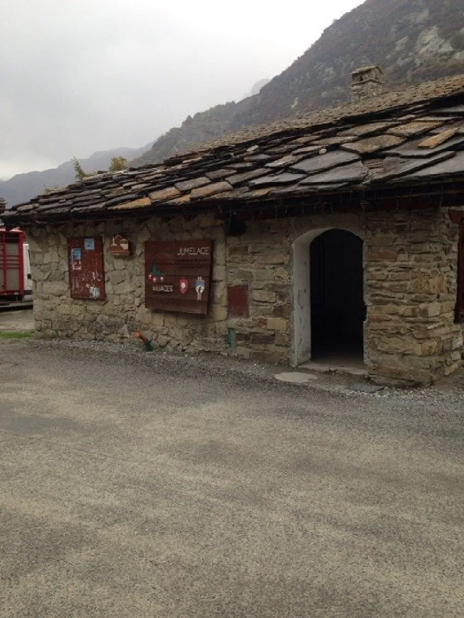 © Arret 101 Le lavoir Bonneval - CCHMV