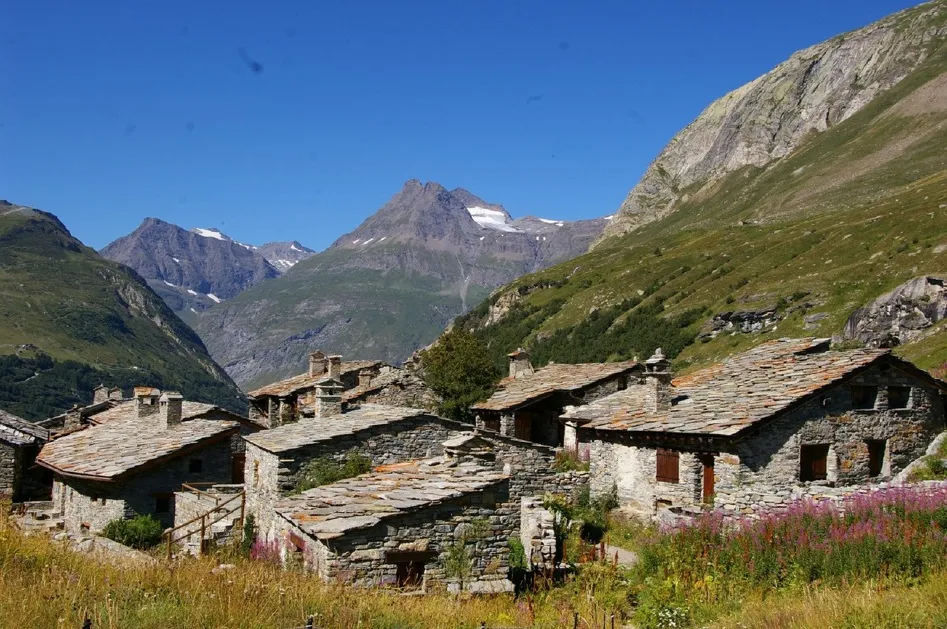 © Ecot pedestrian loop via Les Alouettes - OT Haute Maurienne Vanoise - Pascal Cariou