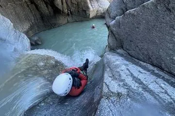 © Sorties canyoning avec Vertic'Eau - Nicolas Legrand