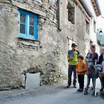 © Visite-jeu avec l'âne Antoine - © S. Perez