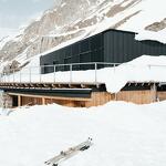 © Refuge de Prariond en hiver sous la neige - Gael Haye