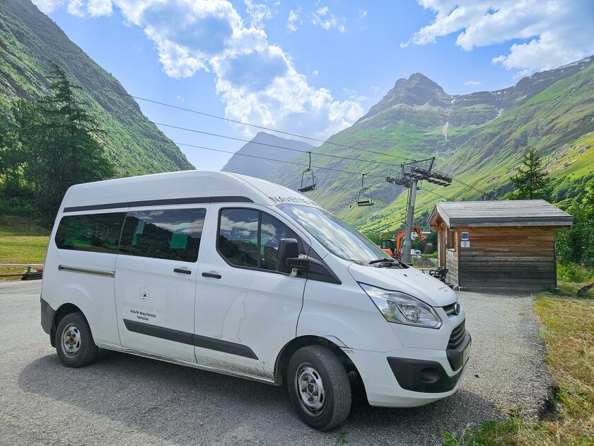 © Bus ligne 5 Bonneval sur Arc - l'Ecot - transport Haute Maurienne Vanoise - OTHMV - B. Filliol