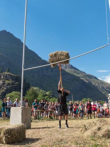 © Fête du Rocher entre Bessans et Bonneval sur Arc - B.Filliol-OTHMV