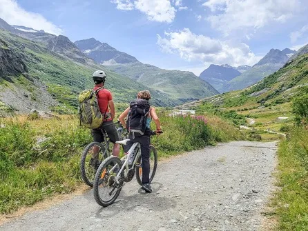 Découverte en vélo - Dans le décor de Belle et Sébastien depuis Bonneval/Arc