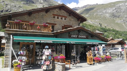 © Magasin Chez Daniel à Bonneval sur Arc - Magasin Chez Daniel