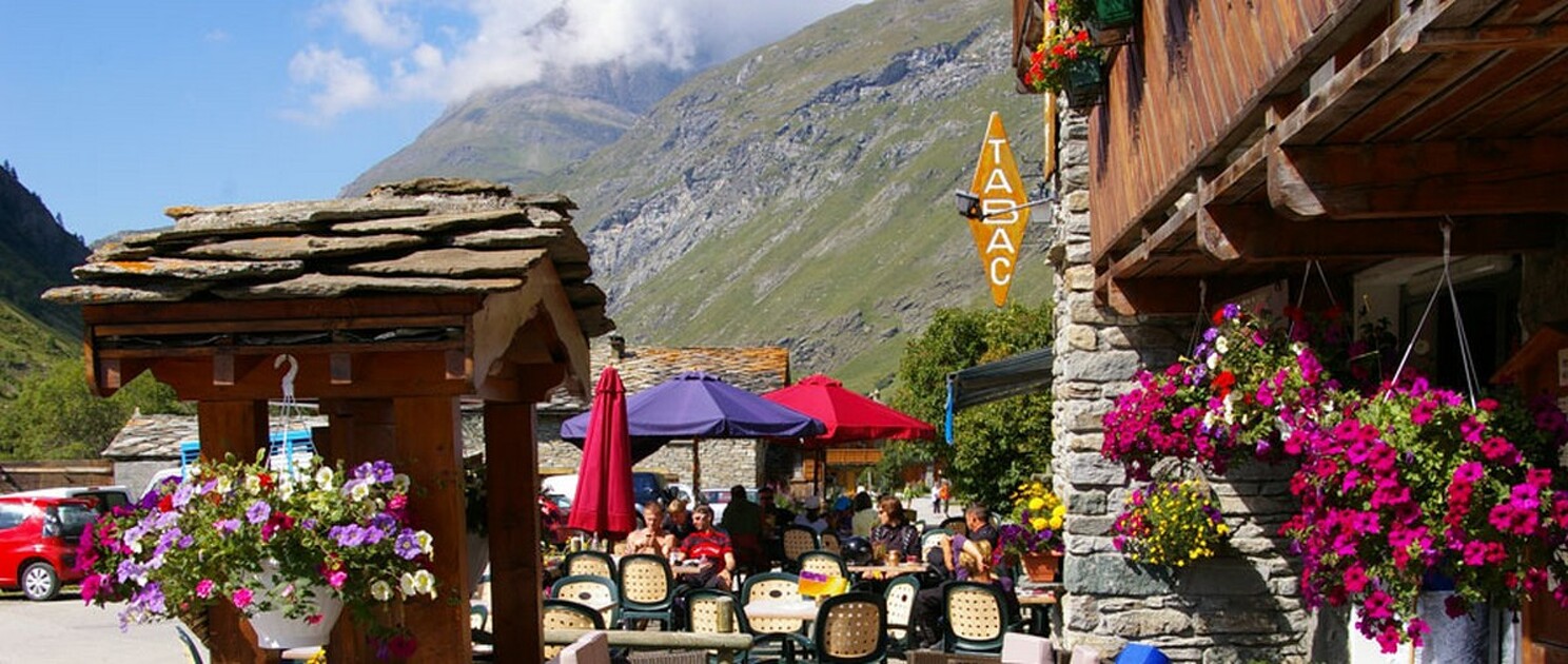© bonneval-sur-arc-ete-restaurant-le-glacier-des-evettes-terrasse - Personnaz Pierre