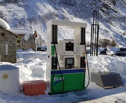 Glacier des Evettes Petrol Station