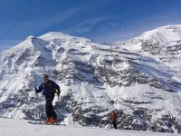 Introduction to ski touring at night