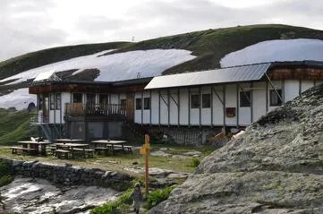 © bonneval-sur-arc-refuge-evettes - ©Inconnu