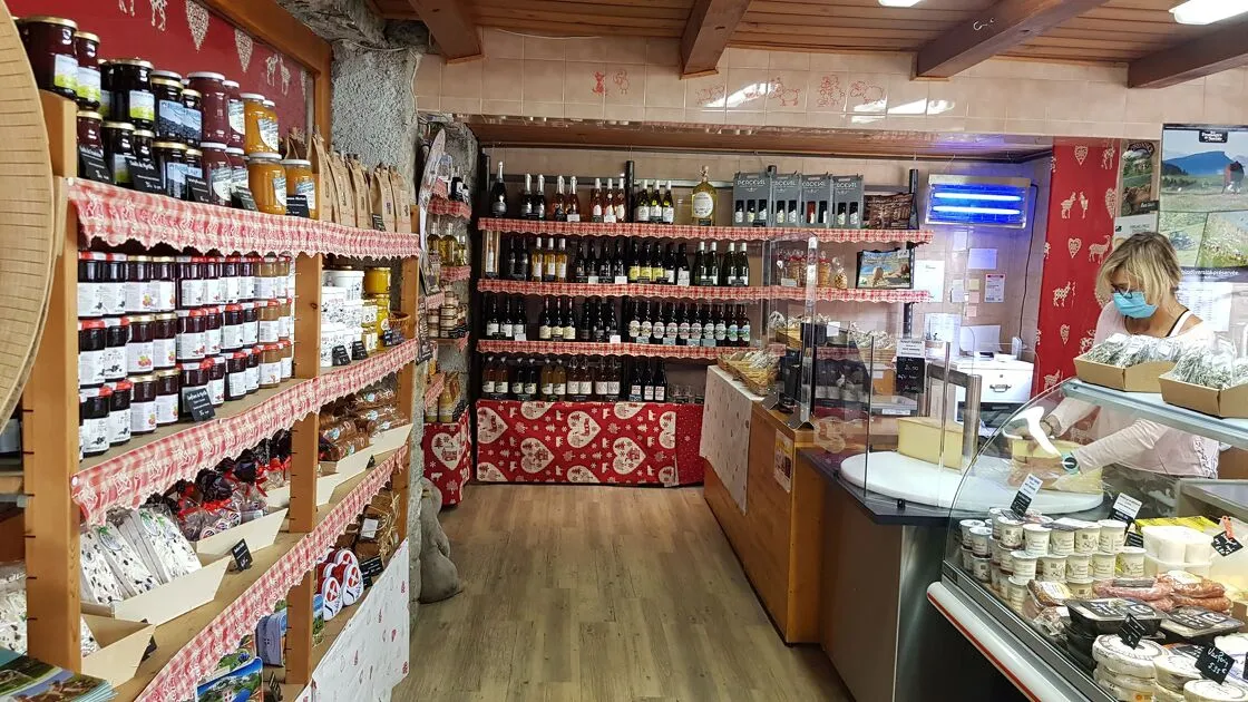 in Bonneval sur Arc, the store of the Coopérative Laitière de Haute Maurienne Vanoise. - B.Filliol - OTHMV