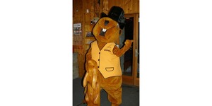 © Déambulation Bonny la mascotte_Bonneval-sur-Arc - Dauphiné Libéré