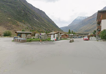 © Borne de recharge pour véhicules électriques_Bonneval-sur-Arc - Google Maps