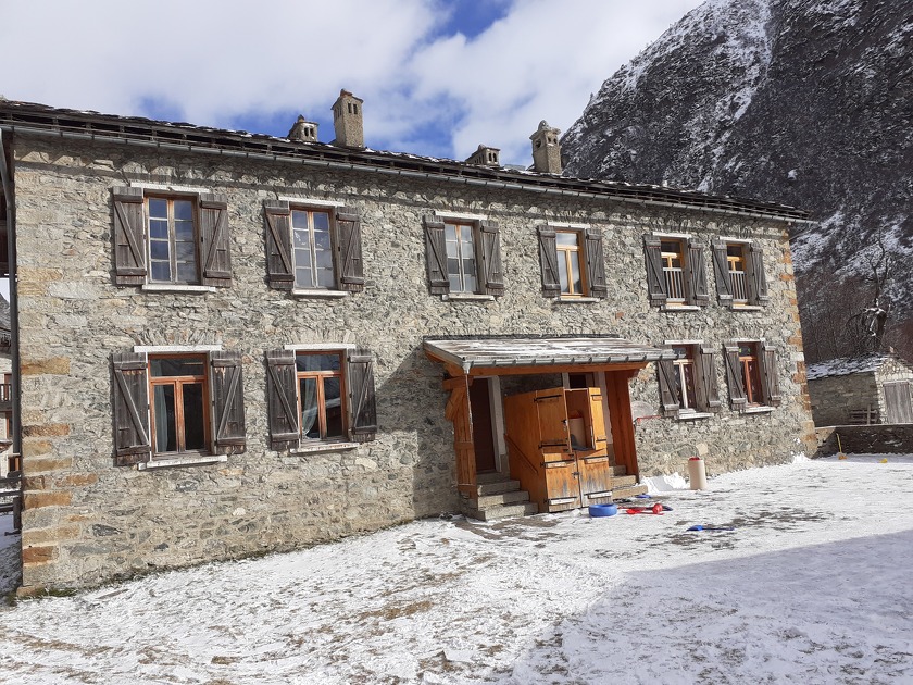 © Ecole primaire publique de Bonneval-sur-Arc_Bonneval-sur-Arc - CIAS HMV