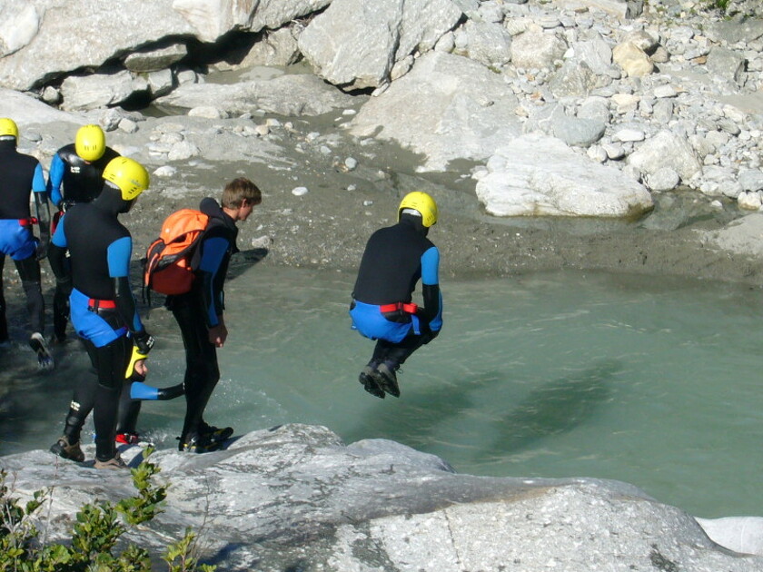 © bonneval-sur-arc-canyoning-bureau-guides - Bureau des Guides Yannik Anselmet
